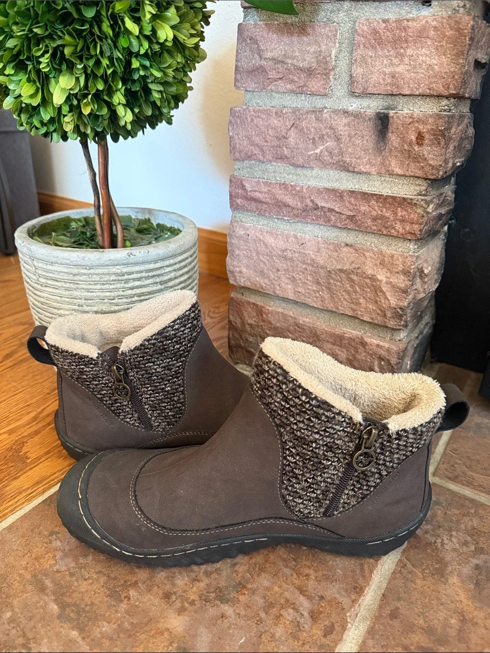 Women's Brown Insulated Ankle Winter Boots with Faux Fur Collar
